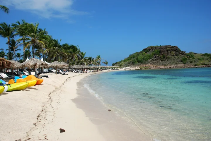 st-barts_beach_44208028_l.webp